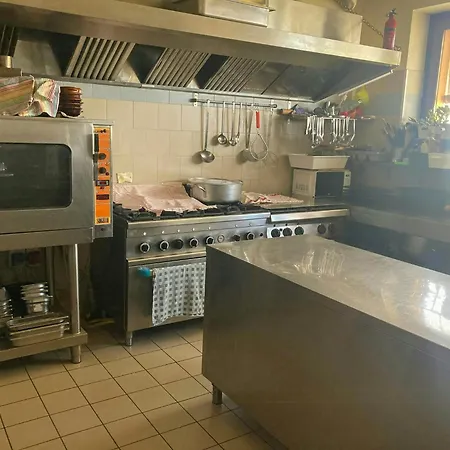Casale Con Giardini Officinali Tra Le Alpi Tatil Evi Villanova Mondovì