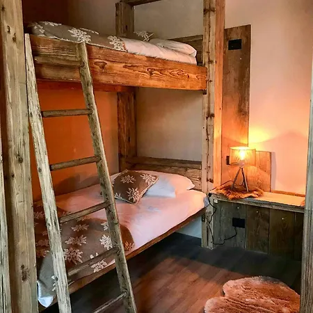 Casale Con Giardini Officinali Tra Le Alpi