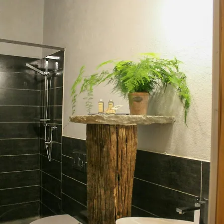 Casale Con Giardini Officinali Tra Le Alpi * Villanova Mondovì