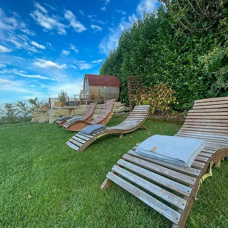 Casale Con Giardini Officinali Tra Le Alpi