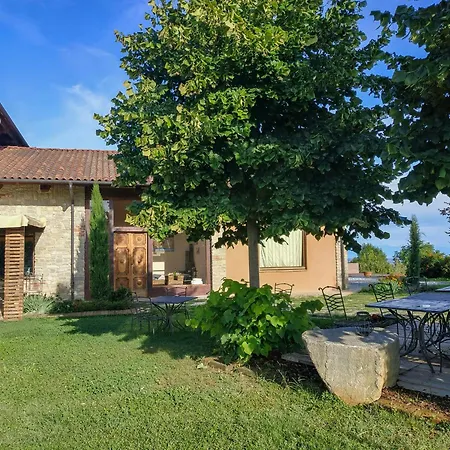 Casale Con Giardini Officinali Tra Le Alpi Villanova Mondovì